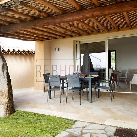 Di Prestigio A Golfo Aranci, Villaggio Sherden B2
